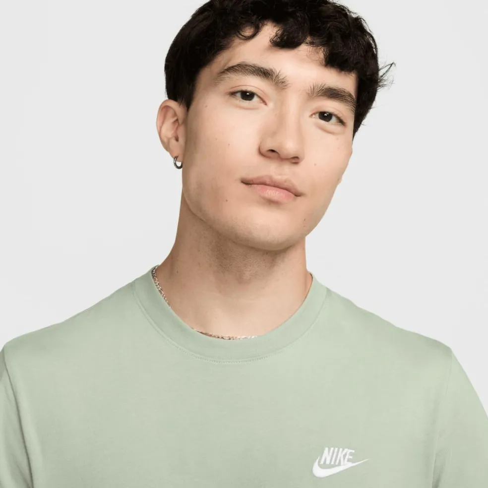 Nike Sportswear Club shirt heren jade horizon